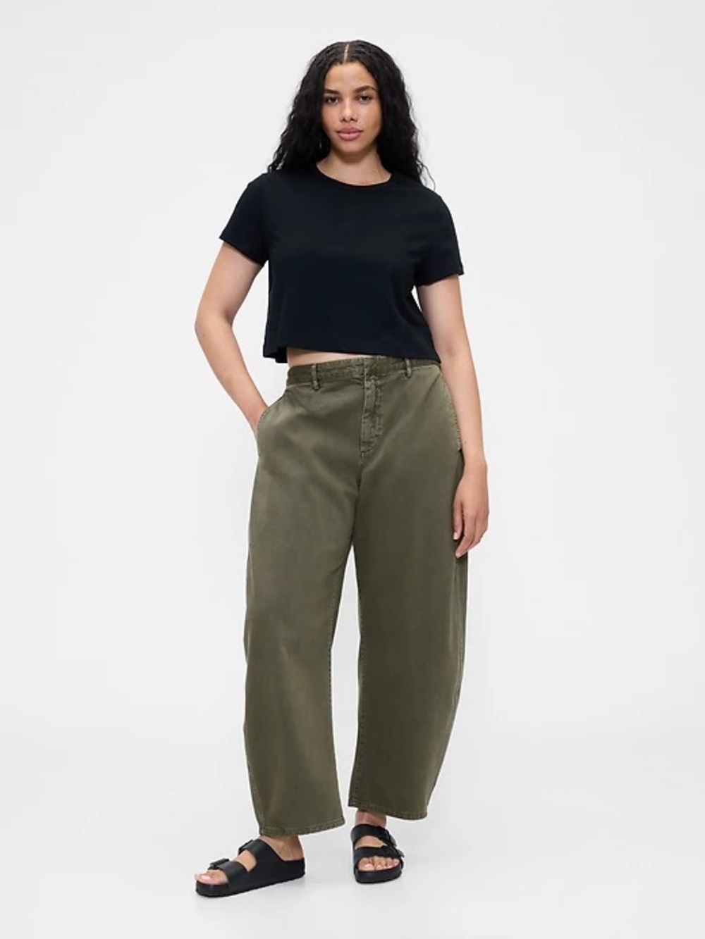 Gap Mid-Rise Twill Barrel Pants in Olive Green